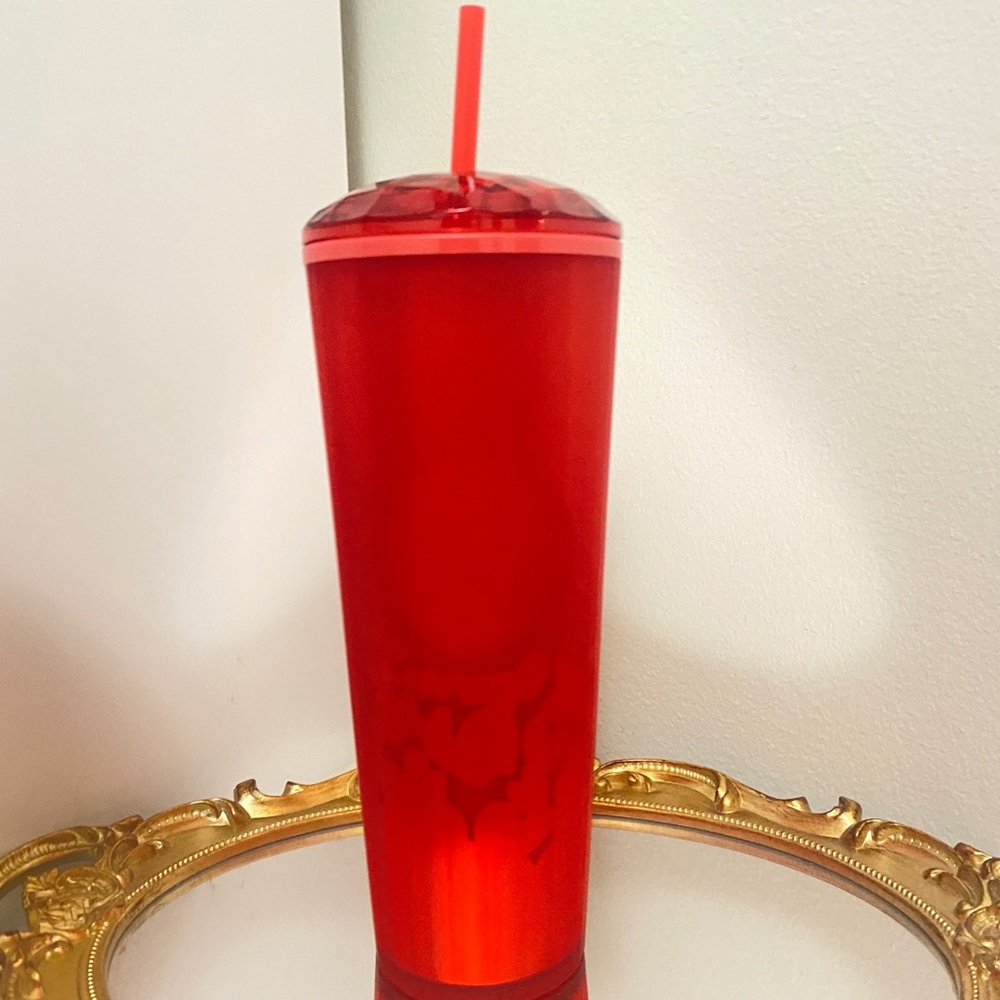 Starbucks Red Dome Valentine 2022